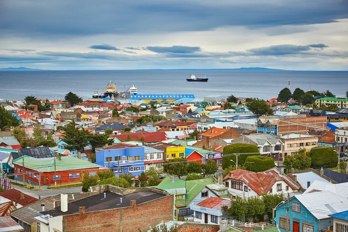 Punta Arenas y el estrecho de Magallanes