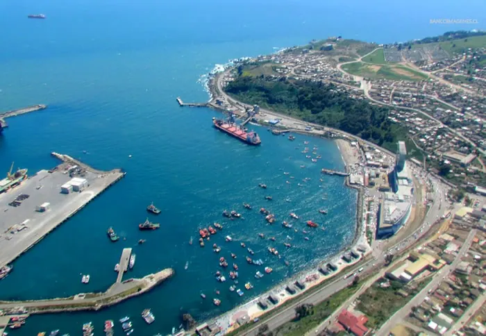 Vista aérea del puerto de San Antonio